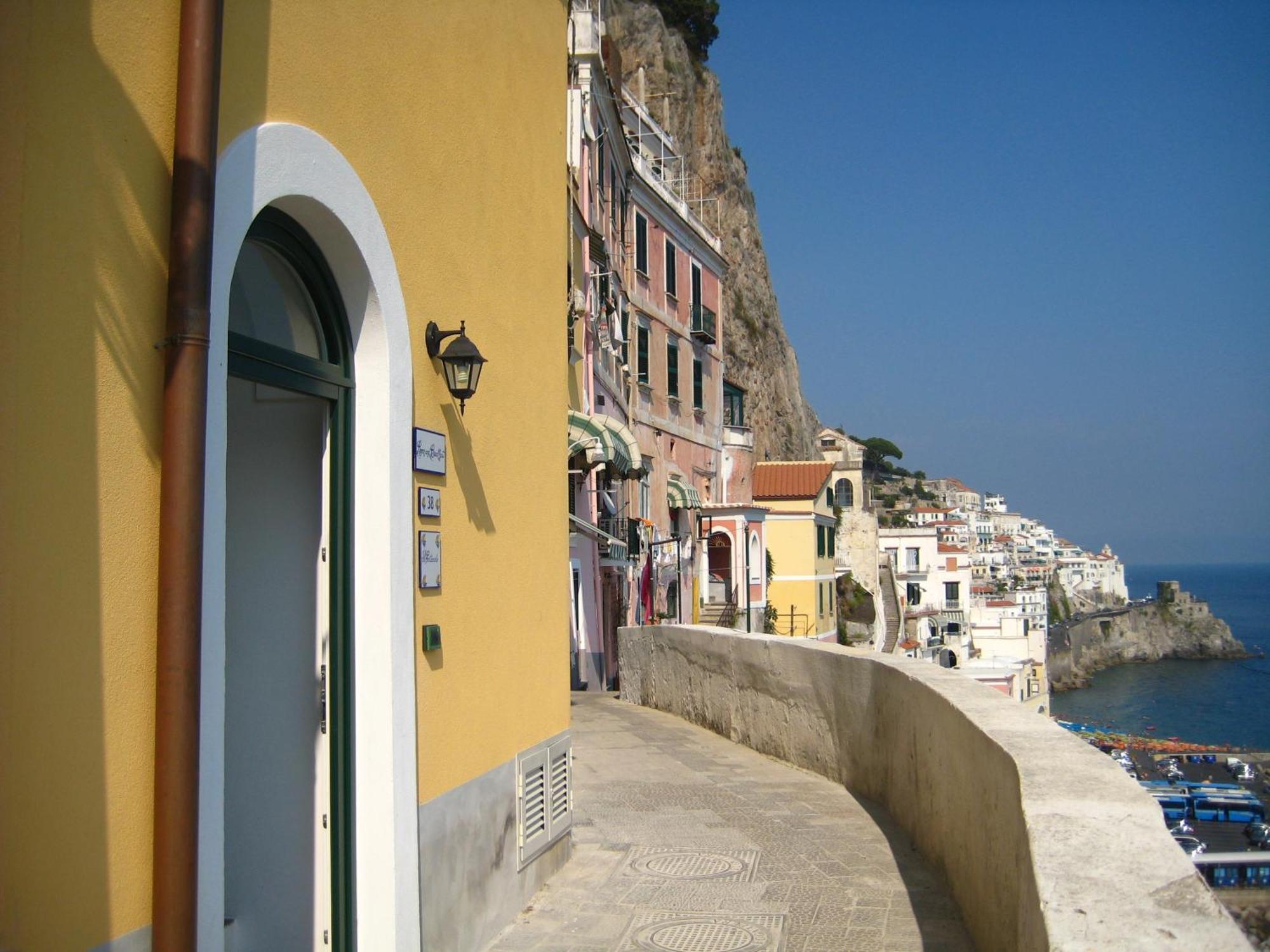 B&B Il Porticciolo Di Amalfi Exterior photo